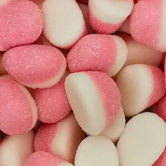 🆕 Strawberry Puffs 🍓
